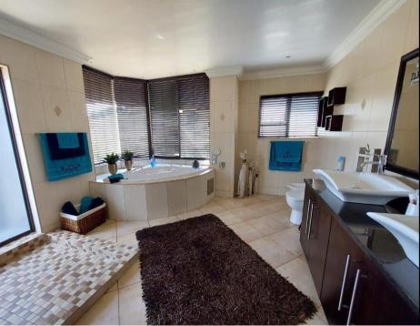 Commercial Property for Sale in Golden Mile Mpumalanga