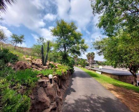 Commercial Property for Sale in Golden Mile Mpumalanga