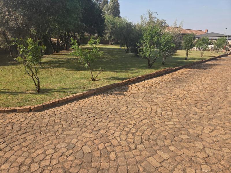 Commercial Property for Sale in Kromdraai AH Mpumalanga