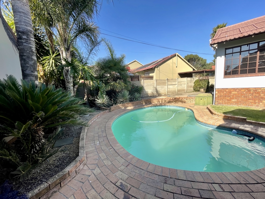 4 Bedroom Property for Sale in Secunda Mpumalanga