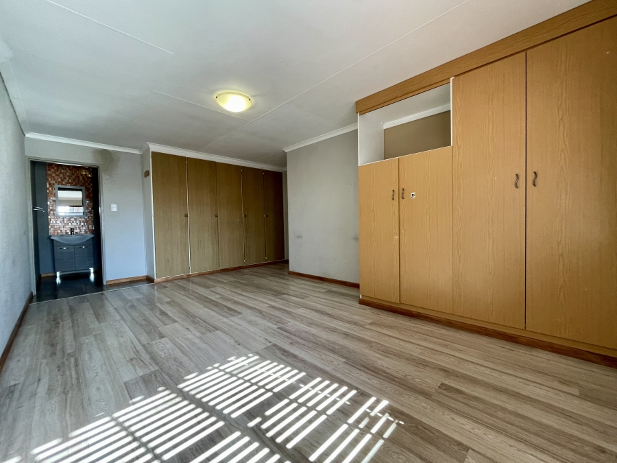 4 Bedroom Property for Sale in Secunda Mpumalanga