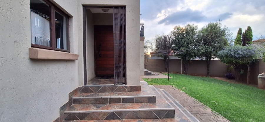 To Let 4 Bedroom Property for Rent in Hoeveld Park Mpumalanga