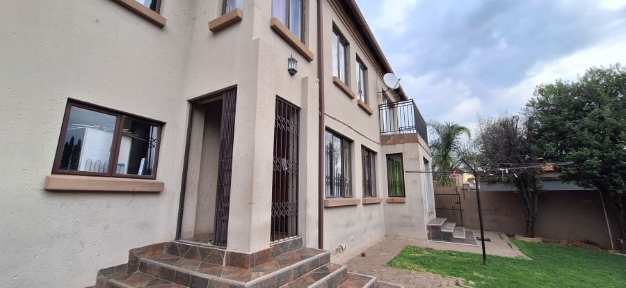 To Let 4 Bedroom Property for Rent in Hoeveld Park Mpumalanga