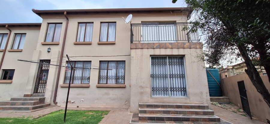 To Let 4 Bedroom Property for Rent in Hoeveld Park Mpumalanga