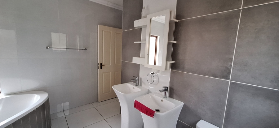 To Let 4 Bedroom Property for Rent in Hoeveld Park Mpumalanga