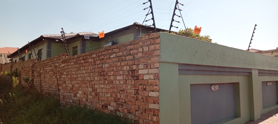 4 Bedroom Property for Sale in Model Park Mpumalanga