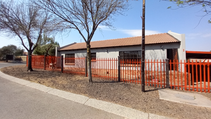 To Let 2 Bedroom Property for Rent in Secunda Mpumalanga