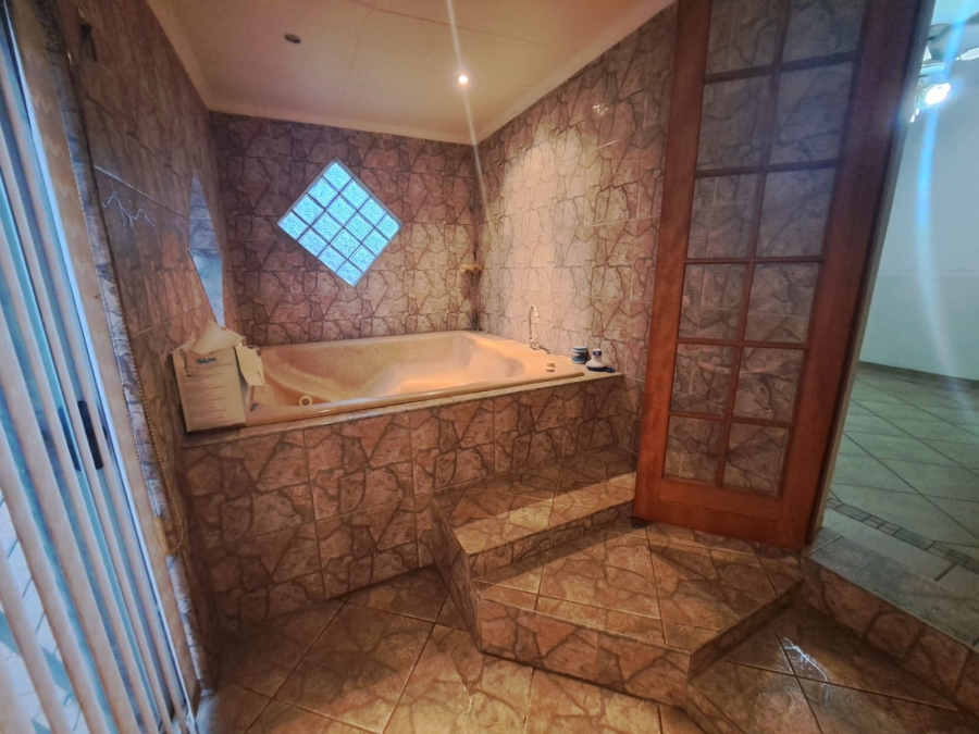 3 Bedroom Property for Sale in Reyno Ridge Mpumalanga