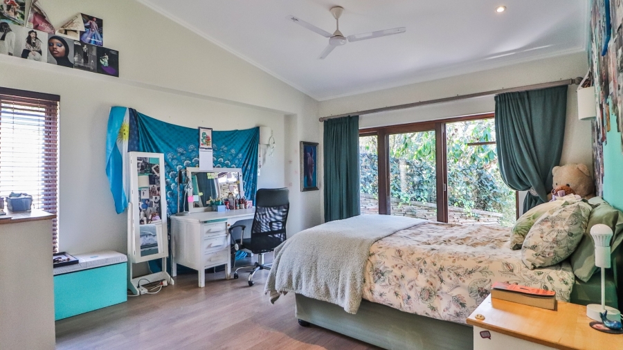 5 Bedroom Property for Sale in Pamushana Estate Mpumalanga