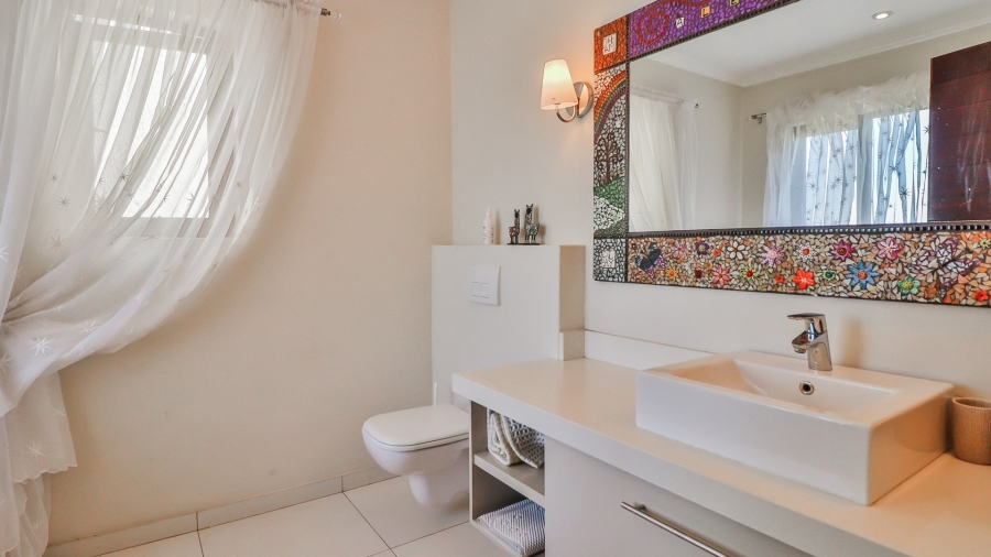 5 Bedroom Property for Sale in Pamushana Estate Mpumalanga