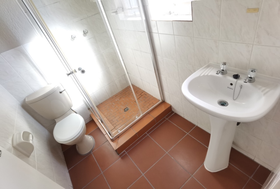 To Let 2 Bedroom Property for Rent in West Acres Mpumalanga