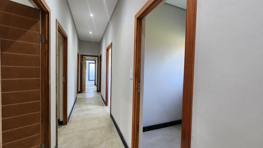 4 Bedroom Property for Sale in Nelspruit Ext 39 Mpumalanga