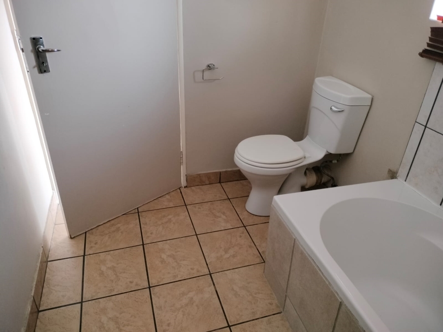 To Let 2 Bedroom Property for Rent in Nelspruit Mpumalanga