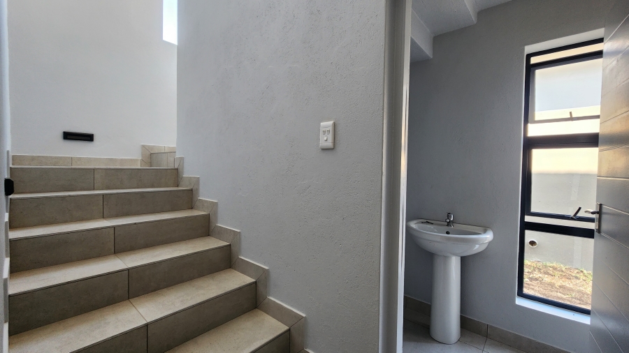3 Bedroom Property for Sale in Elawini Lifestyle Estate Mpumalanga