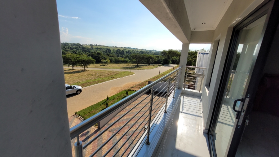 5 Bedroom Property for Sale in Elawini Lifestyle Estate Mpumalanga
