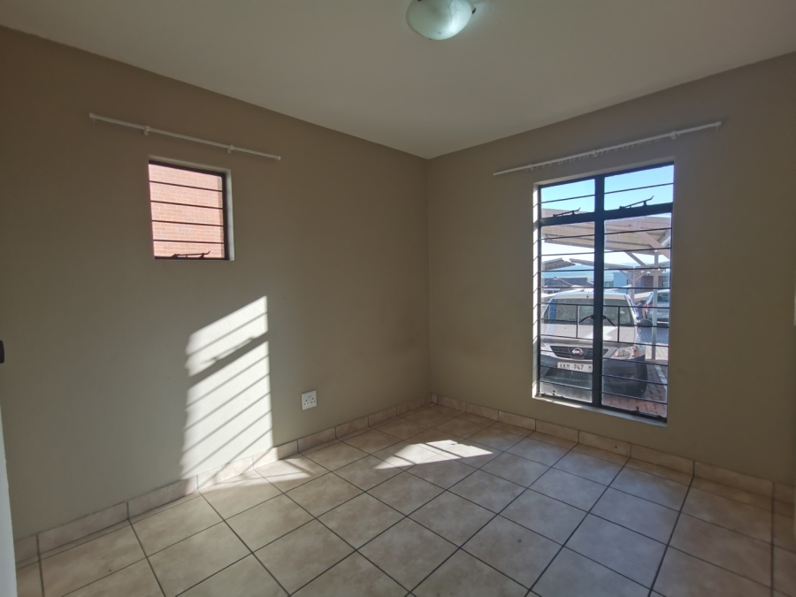 To Let 2 Bedroom Property for Rent in Nelspruit Mpumalanga