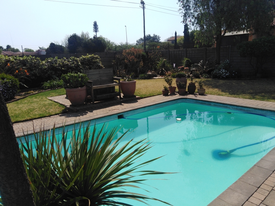 5 Bedroom Property for Sale in Reyno Ridge Mpumalanga