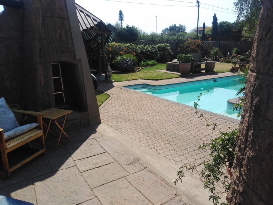 5 Bedroom Property for Sale in Reyno Ridge Mpumalanga