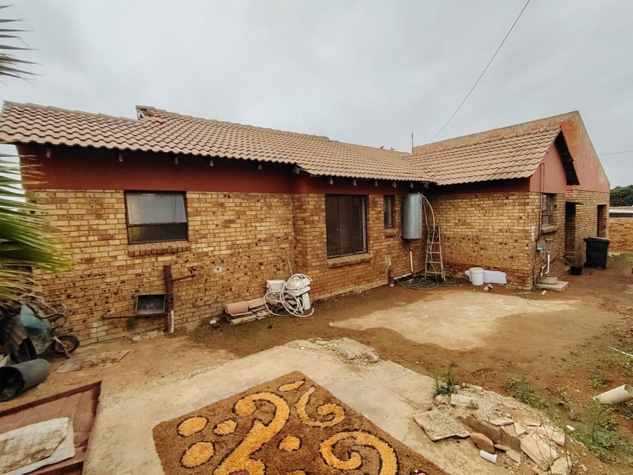3 Bedroom Property for Sale in Kwamhlanga Mpumalanga