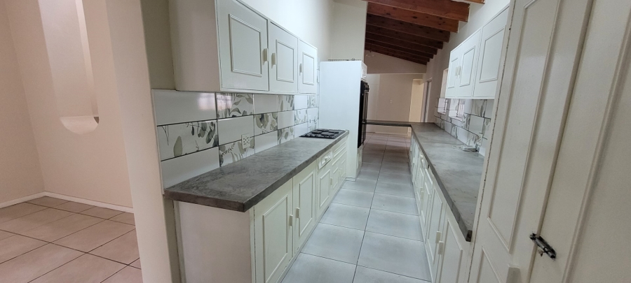 To Let 3 Bedroom Property for Rent in West Acres Mpumalanga