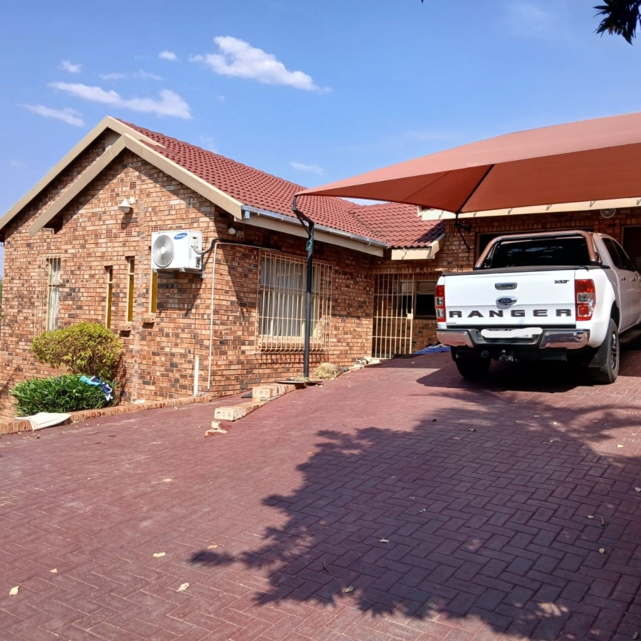 4 Bedroom Property for Sale in Valencia Park Mpumalanga