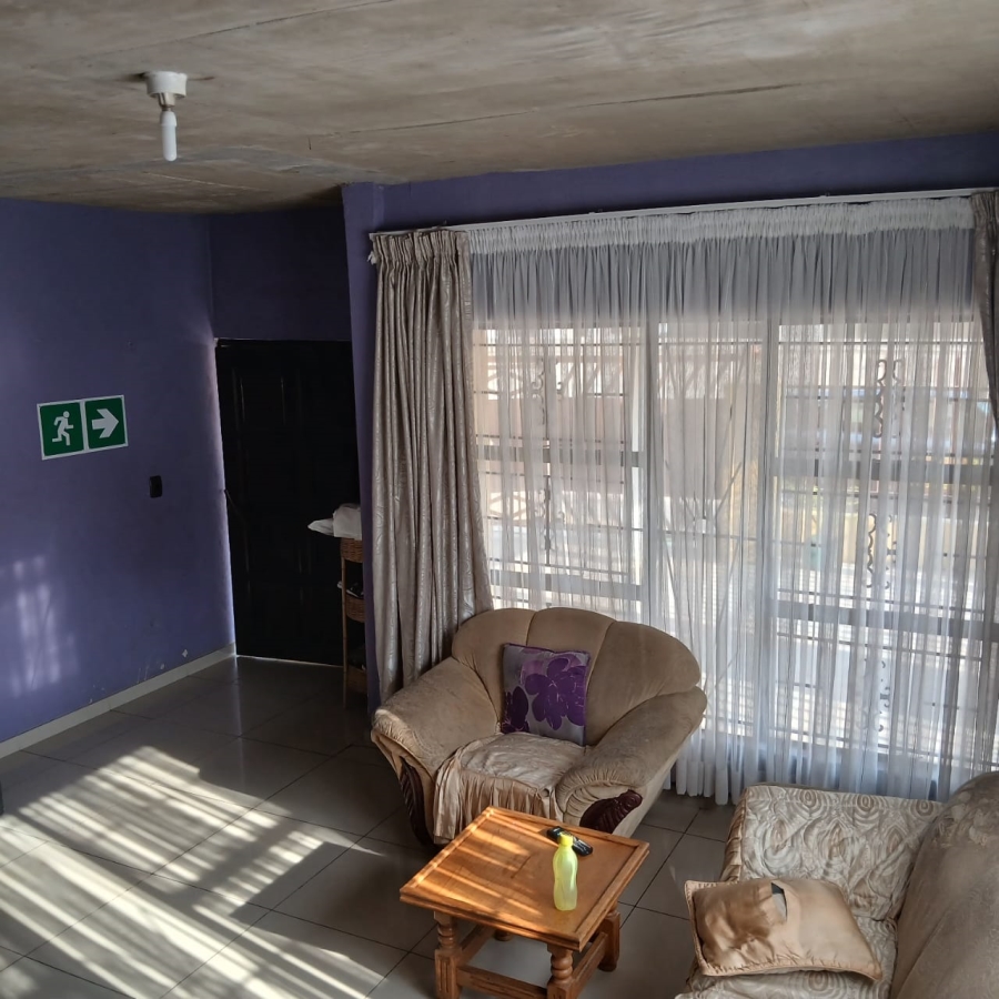 6 Bedroom Property for Sale in Tekwane South Mpumalanga