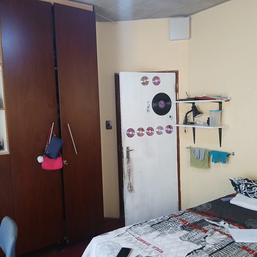 6 Bedroom Property for Sale in Tekwane South Mpumalanga
