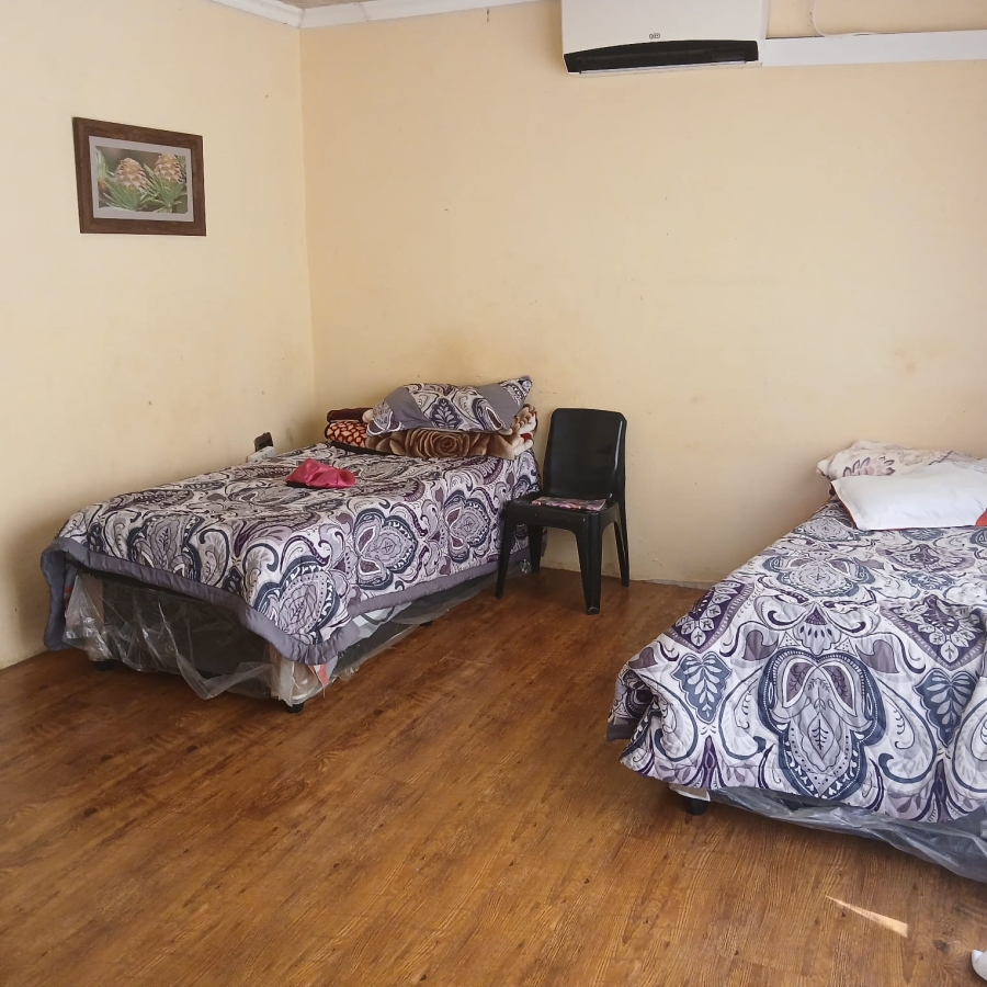 6 Bedroom Property for Sale in Tekwane South Mpumalanga