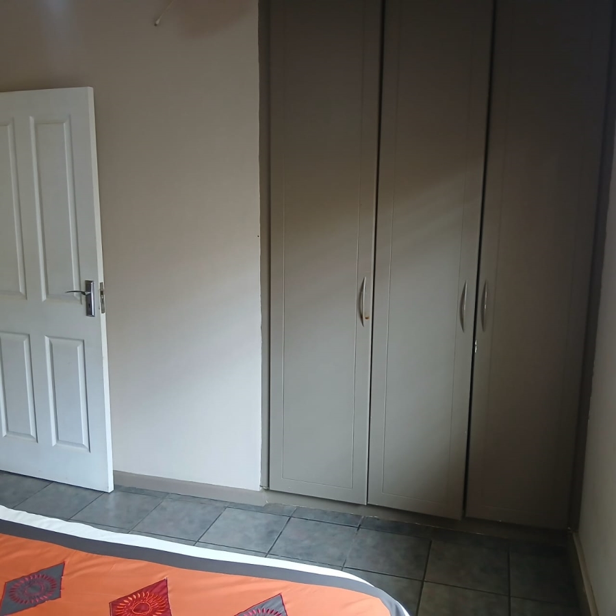 6 Bedroom Property for Sale in White River Estates Mpumalanga