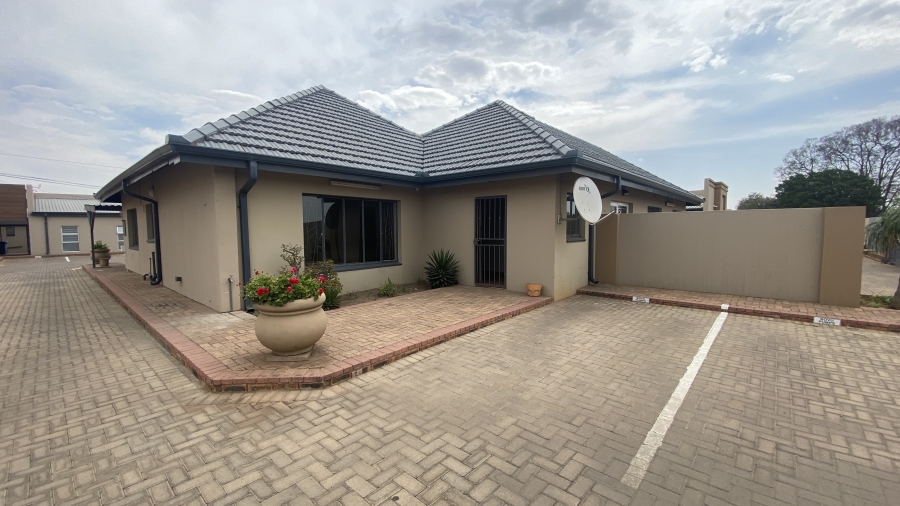 To Let commercial Property for Rent in Klipfontein Mpumalanga