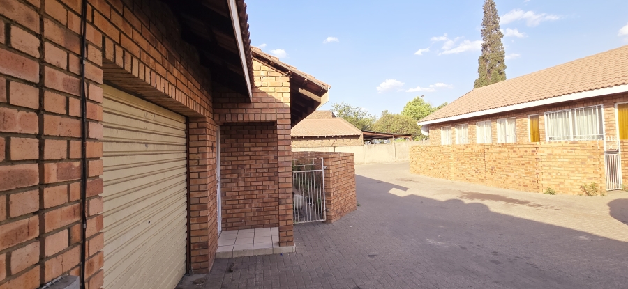 3 Bedroom Property for Sale in Witbank Ext 10 Mpumalanga