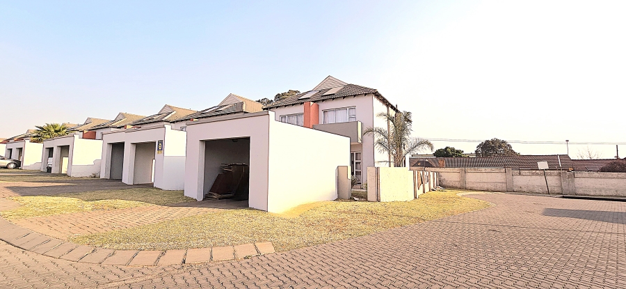 2 Bedroom Property for Sale in Tasbet Park Mpumalanga