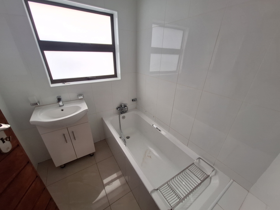 To Let 6 Bedroom Property for Rent in Nelspruit Ext 11 Mpumalanga