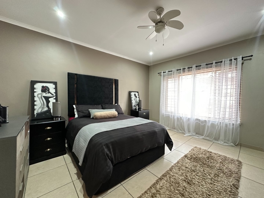 3 Bedroom Property for Sale in Ntulo Wildlife Estate Mpumalanga