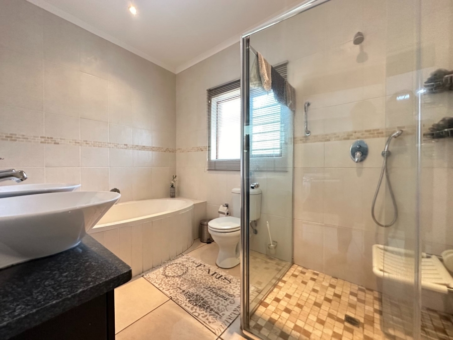 3 Bedroom Property for Sale in Ntulo Wildlife Estate Mpumalanga