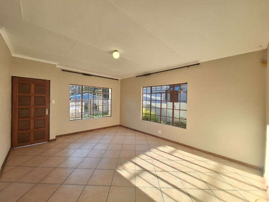 To Let 2 Bedroom Property for Rent in West Acres Mpumalanga