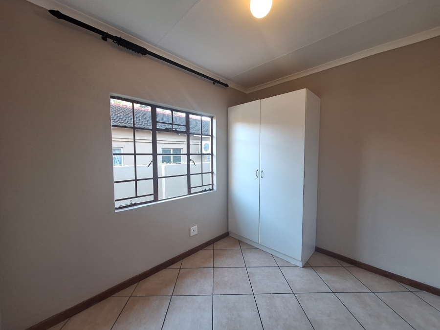 To Let 2 Bedroom Property for Rent in West Acres Mpumalanga