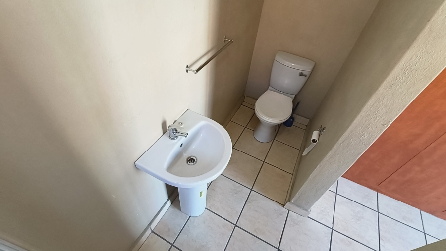 To Let 1 Bedroom Property for Rent in Nelspruit Ext 29 Mpumalanga