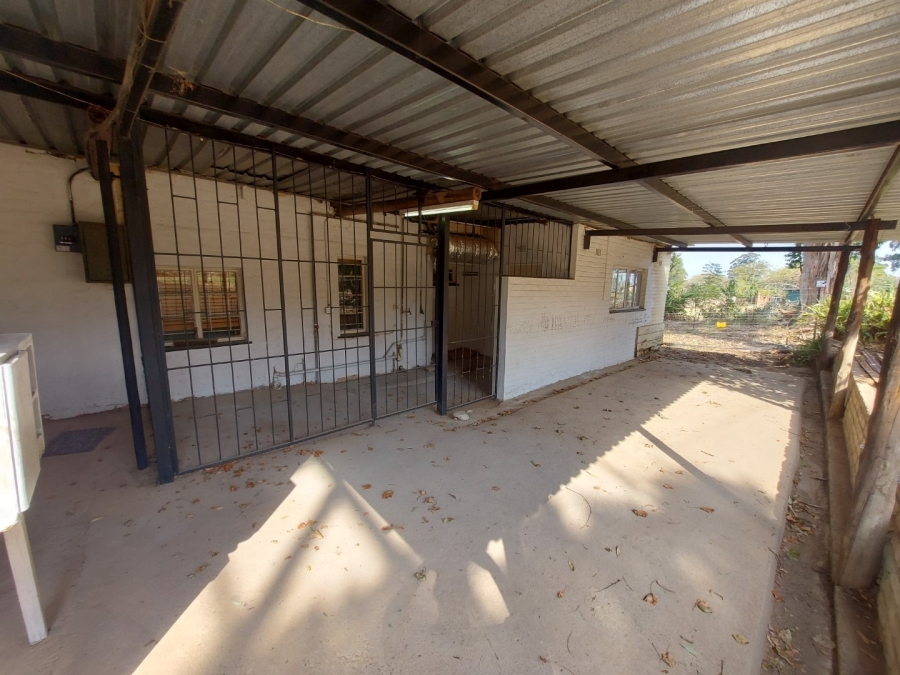 To Let 2 Bedroom Property for Rent in White River Mpumalanga