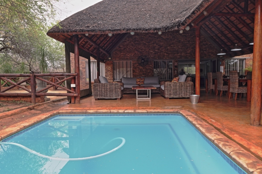 5 Bedroom Property for Sale in Marloth Park Mpumalanga