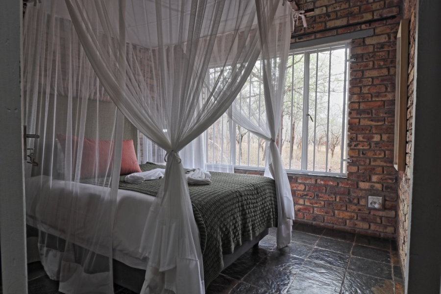 5 Bedroom Property for Sale in Marloth Park Mpumalanga