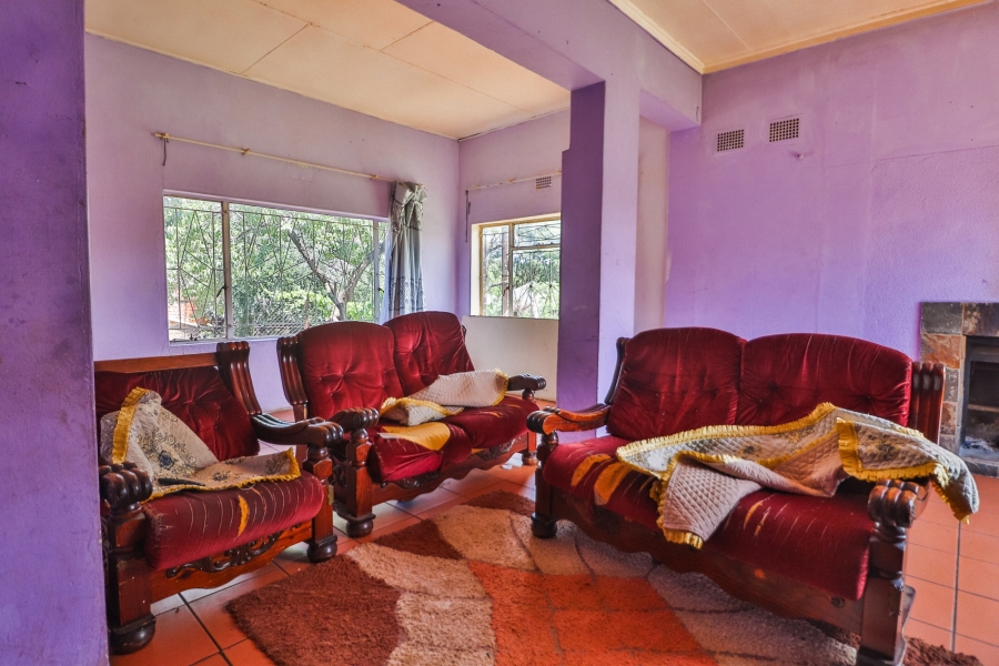 7 Bedroom Property for Sale in Emgwenya Mpumalanga