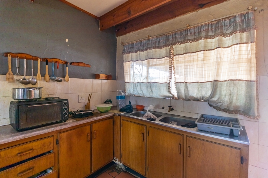 7 Bedroom Property for Sale in Emgwenya Mpumalanga