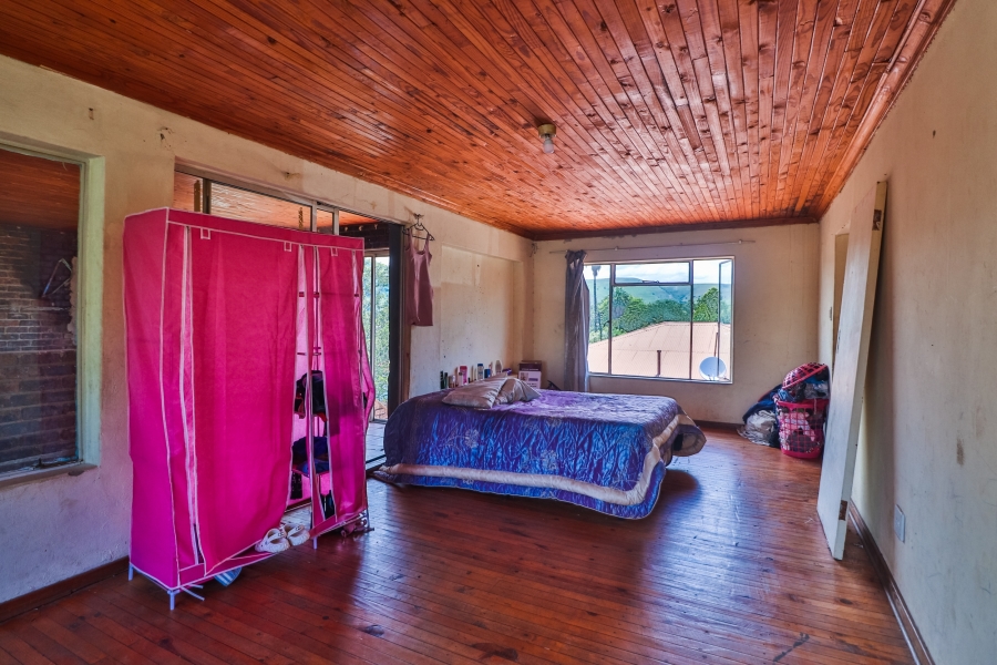 7 Bedroom Property for Sale in Emgwenya Mpumalanga