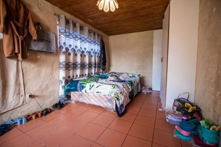 7 Bedroom Property for Sale in Emgwenya Mpumalanga