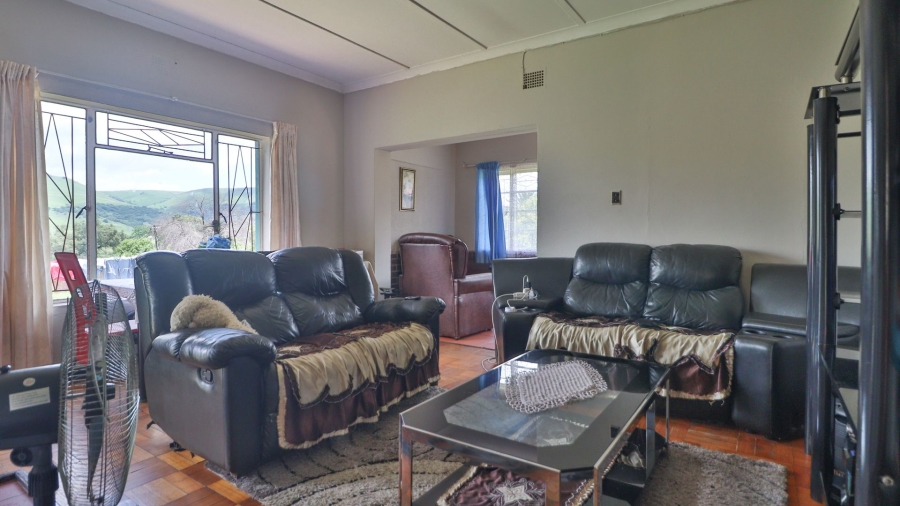 7 Bedroom Property for Sale in Emgwenya Mpumalanga