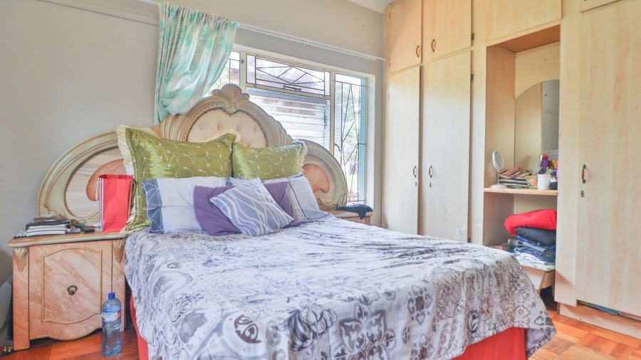 7 Bedroom Property for Sale in Emgwenya Mpumalanga