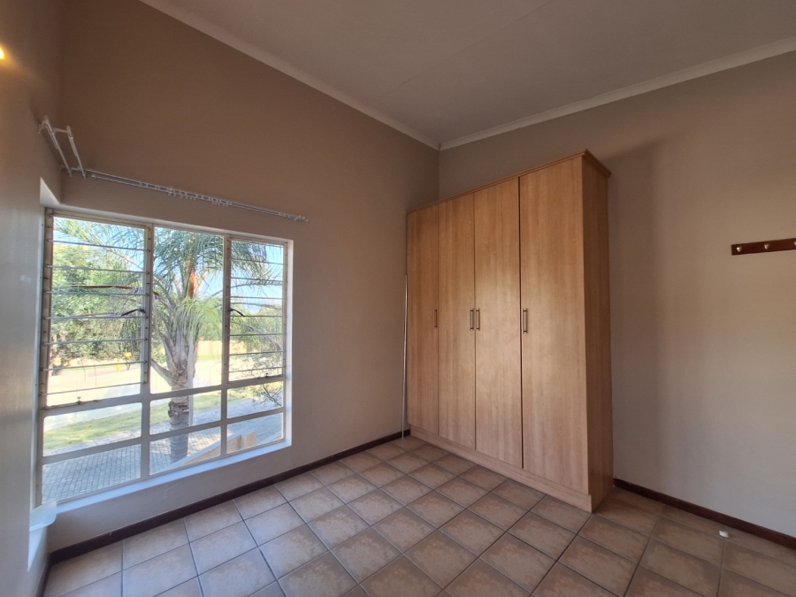 To Let 2 Bedroom Property for Rent in Nelspruit Ext 37 Mpumalanga