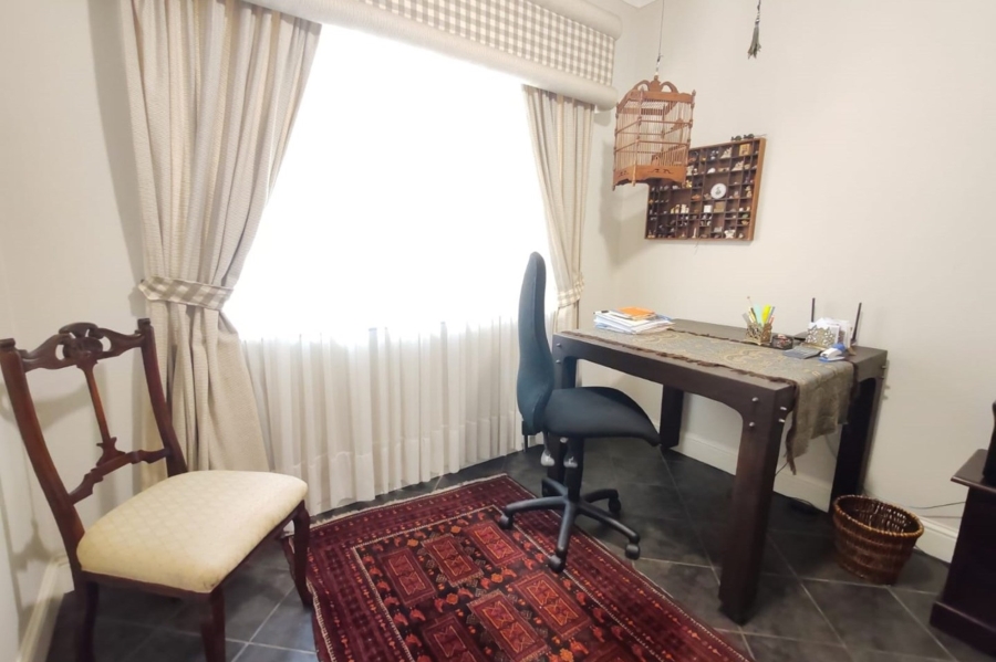 6 Bedroom Property for Sale in Nelspruit Ext 5 Mpumalanga