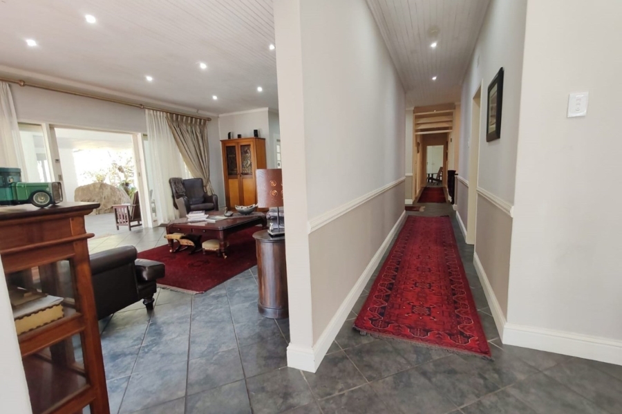 6 Bedroom Property for Sale in Nelspruit Ext 5 Mpumalanga